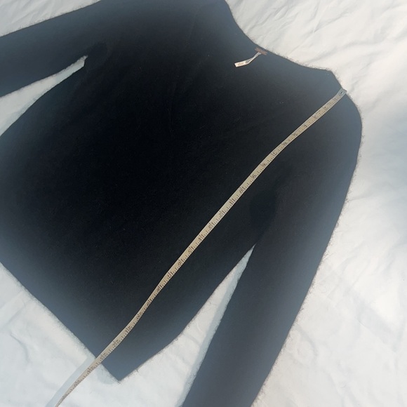 Free People Gossamer V-Neck Sweater in Black, size small - Picture 9 of 10
